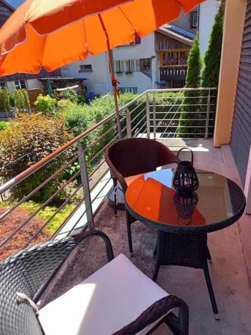 New.. Matten Central Family Suite, Sleeps 4 Matten bei Interlaken Екстериор снимка