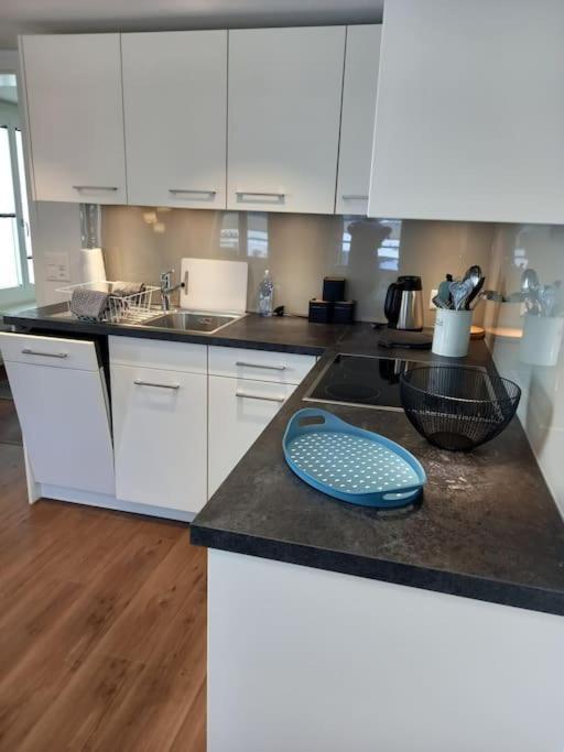 New.. Matten Central Family Suite, Sleeps 4 Matten bei Interlaken Екстериор снимка